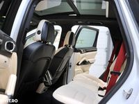 Second-hand Porsche Cayenne 440 CP (323 kW) 2015 Culoarealb SUV