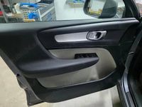 Second-hand Volvo XC40 150 CP (110 kW) 2019 Gri SUV