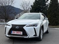 Second-hand Lexus UX 250h E-FOUR 184 CP (135 kW) 2021 Culoarealb SUV
