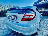 Second-hand Mercedes 220 115 CP (84 kW) 2005 Coupe