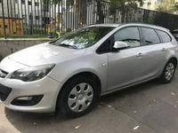 Second-hand Opel Astra 131 CP (96 kW) 2014 Argintiu Break