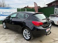 Second-hand Opel Astra Cosmo 116 CP (85 kW) 2010 Culoarenegru