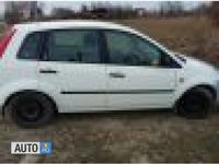 Second-hand Ford Fiesta Ghia 68 CP (50 kW) 2005 Alb Hatchback