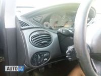 Second-hand Ford Focus 90 CP (66 kW) 2003 Argintiu Hatchback