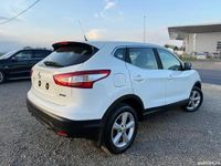 Second-hand Nissan Qashqai Pure 110 CP (80 kW) 2015 Alb SUV