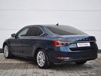 Second-hand Skoda Superb Style 190 CP (139 kW) 2023 Albastru mediu  normal