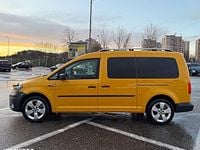 Second-hand VW Caddy Maxi Comfortline 150 CP (110 kW) 2019 Culoaregalbeuriu Monovolum