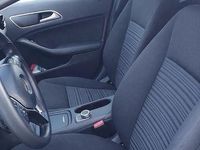 Second-hand Mercedes A160 90 CP (66 kW) 2015 Culoarenegru Hatchback