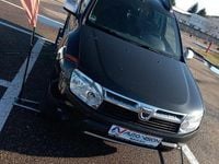 Second-hand Dacia Duster 105 CP (77 kW) 2011 Culoarenegru SUV