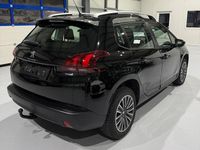 Second-hand Peugeot 2008 Allure 83 CP (61 kW) 2017 Culoarenegru SUV