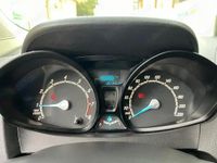 Second-hand Ford Tourneo Courier Trend 100 CP (73 kW) 2015 Culoarebej Monovolum