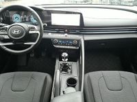 Second-hand Hyundai Elantra 123 CP (90 kW) 2024 Alb Berlinǎ