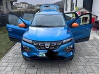 Second-hand Dacia Spring Essentiel 33 kW (45 CP) 2023 Culoarealbastru Hatchback