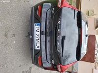 Second-hand Volvo V40 120 CP (88 kW) 2015 Negru Hatchback