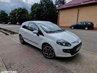 Second-hand Fiat Punto More 69 CP (50 kW) 2011 Culoarealb Hatchback