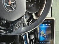 Second-hand Toyota C-HR 122 CP (89 kW) 2017 Culoarealb SUV