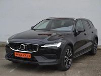 Second-hand Volvo V60 CC Momentum 197 CP (144 kW) 2021 Break