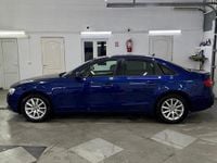 Second-hand Audi A4 190 CP (139 kW) 2015 Culoarealbastru Berlinǎ