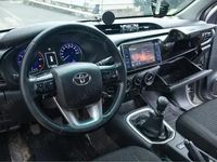 Second-hand Toyota HiLux 150 CP (110 kW) 2018 Argintiu Pickup
