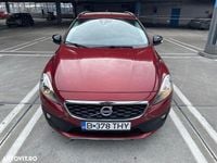 Second-hand Volvo V40 You! 115 CP (84 kW) 2015 Culoarerosu Hatchback
