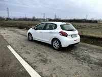 Second-hand Peugeot 208 82 CP (60 kW) 2016 Alb Hatchback