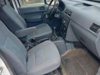 second-hand Ford Transit connect 1.8 diesel. 178000 km an fab 2010