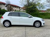 second-hand VW Golf VII impecabil