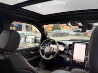 Second-hand Dodge Ram 410 CP (301 kW) 2025 Culoarealb Pickup