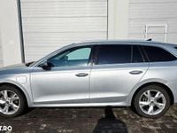 Second-hand Skoda Octavia Style 156 CP (114 kW) 2024 Culoareargint Break