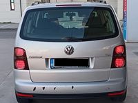 Second-hand VW Touran Conceptline 105 CP (77 kW) 2008 Culoaregri Monovolum