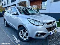 Second-hand Hyundai ix35 Premium 184 CP (135 kW) 2012 Culoareargint SUV