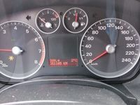 second-hand Ford Focus 1.6i Trend 2007 · 216 000 km · 1 596 cm3 · Benzina