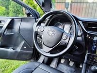 Second-hand Toyota Corolla 132 CP (97 kW) 2016