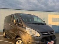 Second-hand Ford Tourneo Titanium 130 CP (95 kW) 2017 Culoareargint Van