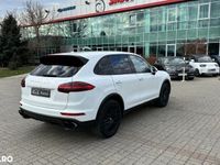 second-hand Porsche Cayenne 3.0 L V6