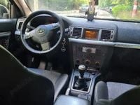 Second-hand Opel Vectra 74 CP (54 kW) 2007 Negru Hatchback