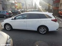 second-hand Toyota Auris Hybrid 