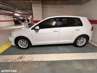 Second-hand VW Golf VII Trendline 105 CP (77 kW) 2015 Culoarealb Hatchback