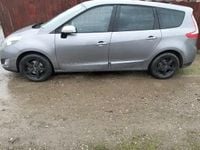 Second-hand Renault Grand Scénic III PE 110 CP (80 kW) 2011 Monovolum