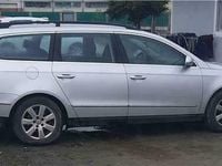 Second-hand VW Passat 140 CP (102 kW) 2006 Argintiu Break