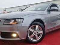 Second-hand Audi A4 120 CP (88 kW) 2009 Culoarealbastru Berlinǎ