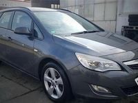 Second-hand Opel Astra Sport 130 CP (95 kW) 2011 Gri Break