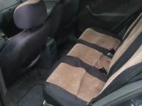 Second-hand VW Golf 88 CP (64 kW) 2005 Albastru Coupe