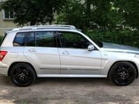 Second-hand Mercedes GLK250 204 CP (150 kW) 2011 Argintiu SUV