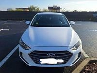 Second-hand Hyundai Elantra 128 CP (94 kW) 2017 Culoarealb Berlinǎ