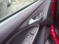 Second-hand Ford Focus Trend 115 CP (84 kW) 2014 Rosu Hatchback