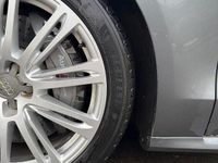 Second-hand Audi S8 Premium 520 CP (382 kW) 2014 Culoaregri Berlinǎ