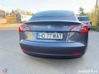 Second-hand Tesla Model 3 Standard Range Plus 235 kW (320 CP) 2019 Berlinǎ