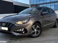 Second-hand Hyundai i30 110 CP (80 kW) 2022 Culoaremaro Hatchback