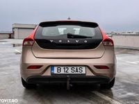 Second-hand Volvo V40 115 CP (84 kW) 2013 Culoaremaro Hatchback